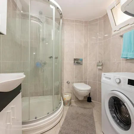 Convenient 1 Bedroom House Near The Center Of Bodrum Appartement Bodrum