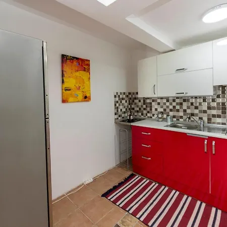 Convenient 1 Bedroom House Near The Center Of Bodrum *