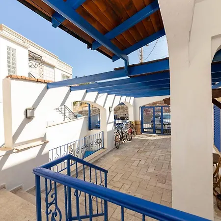 Convenient 1 Bedroom House Near The Center Of Bodrum Apartment *